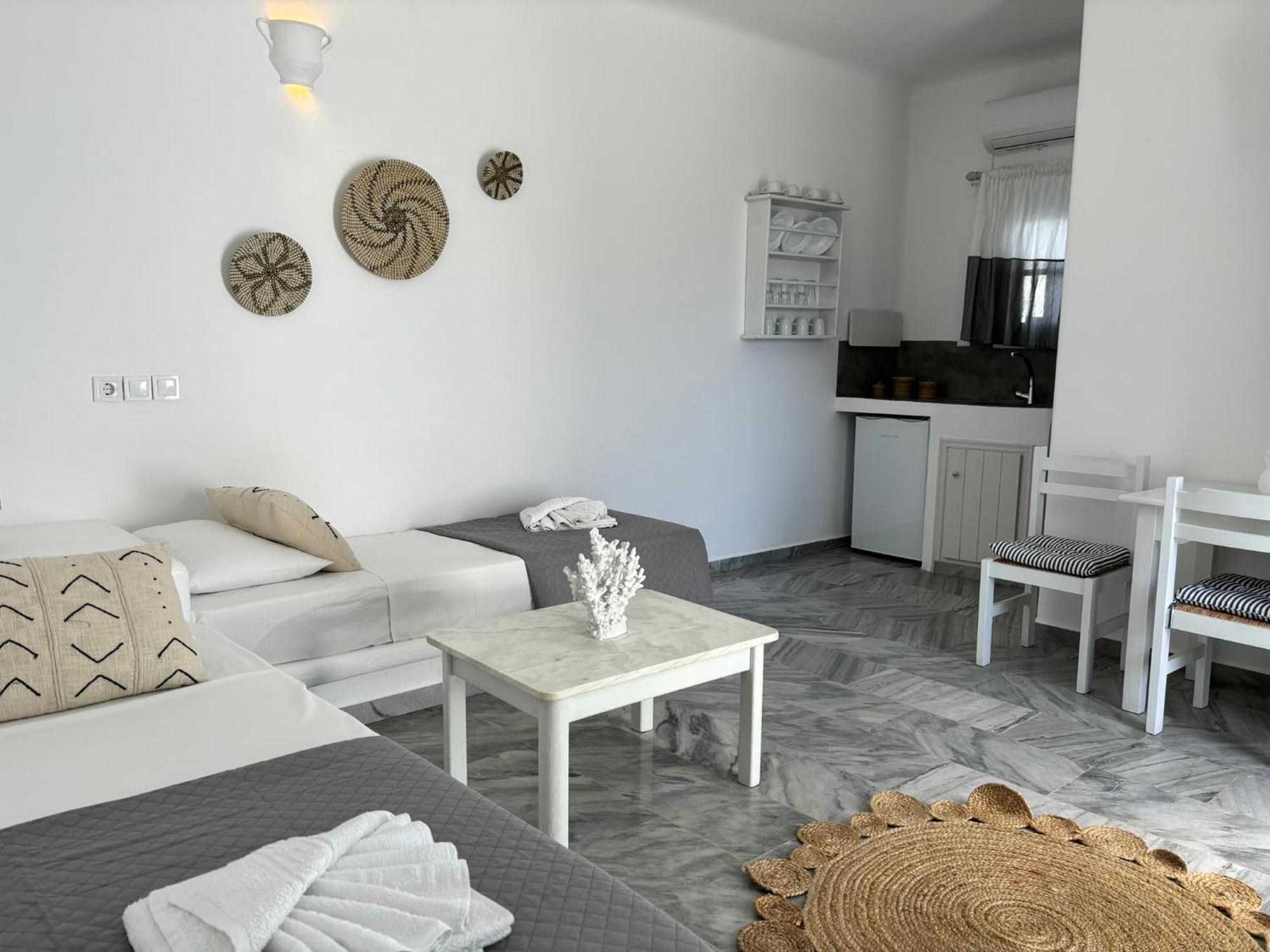 Magginas Studios Páros Dış mekan fotoğraf